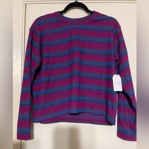 Time And Tru Women's Long Sleeve Crewneck Top NWT Size Medium 8/10